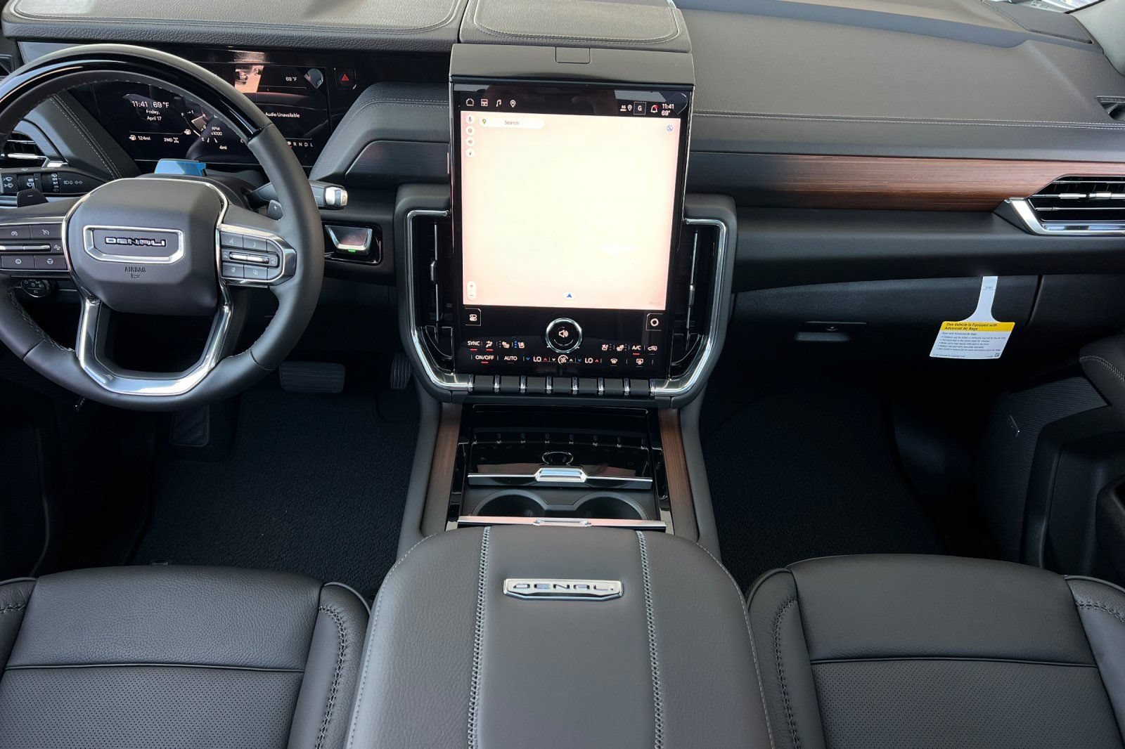 New 2026 GMC Yukon Denali w/ Denali Reserve Package AWD/4WD image 10