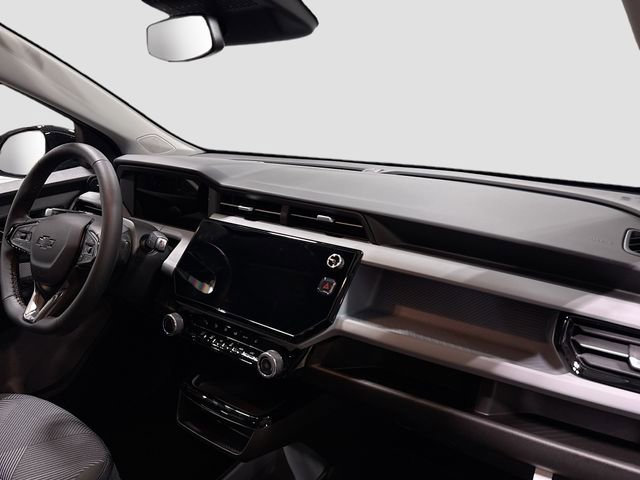 New 2027 Chevrolet Bolt LT w/ Comfort Package FWD image 31