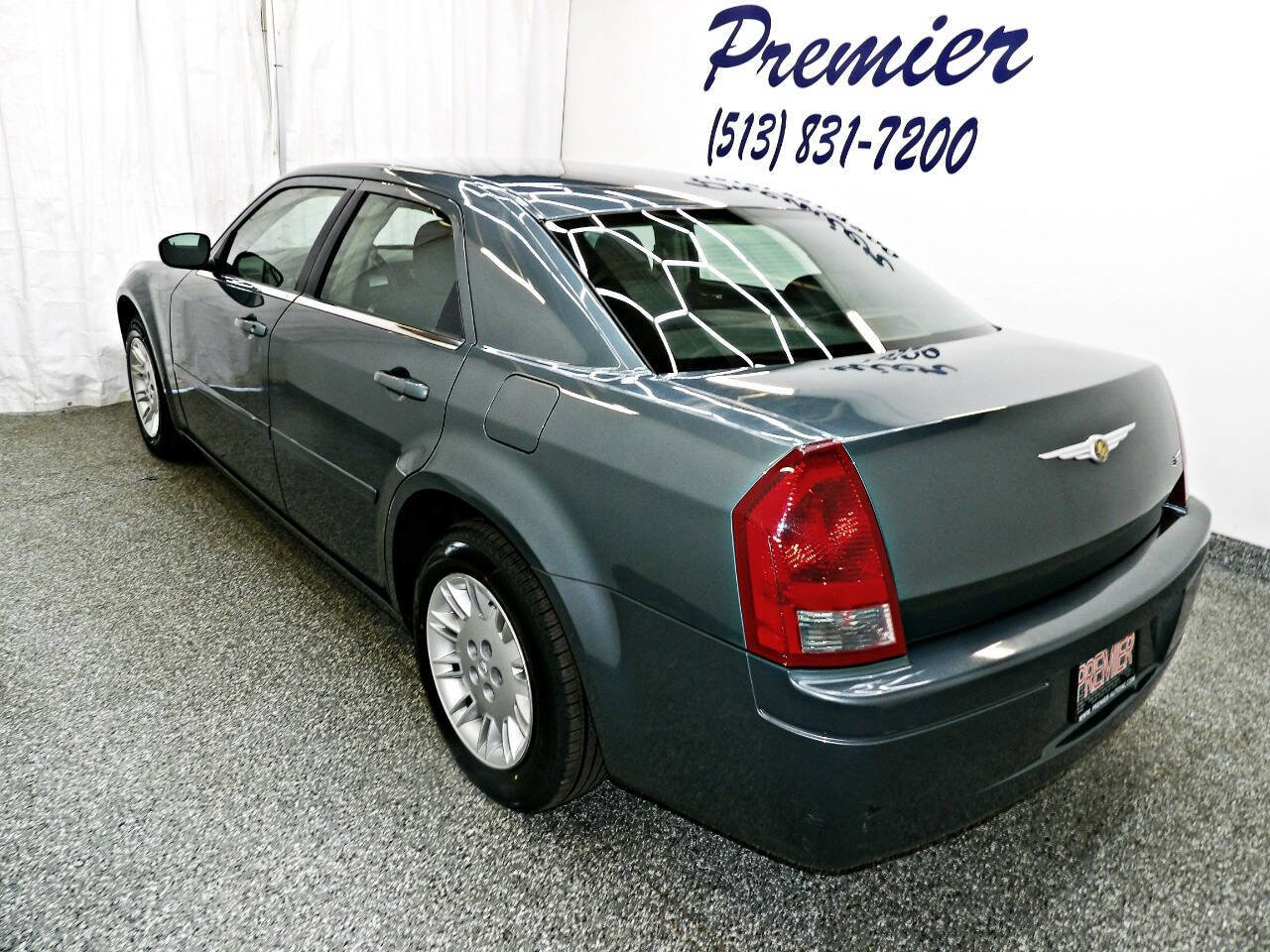 Used 2006 Chrysler 300 image 4