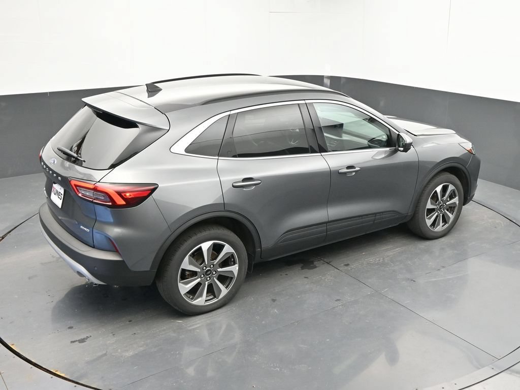 Used 2024 Ford Escape Platinum AWD/4WD image 13