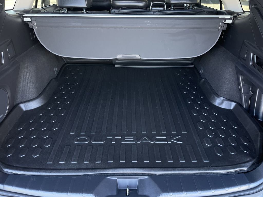 Used 2023 Subaru Outback Limited image 27