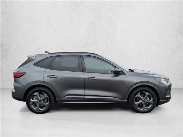 Used 2024 Ford Escape ST-Line w/ Cold Weather Package FWD video 4