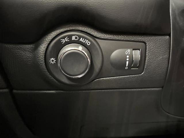 Certified 2025 Dodge Durango R/T image 26