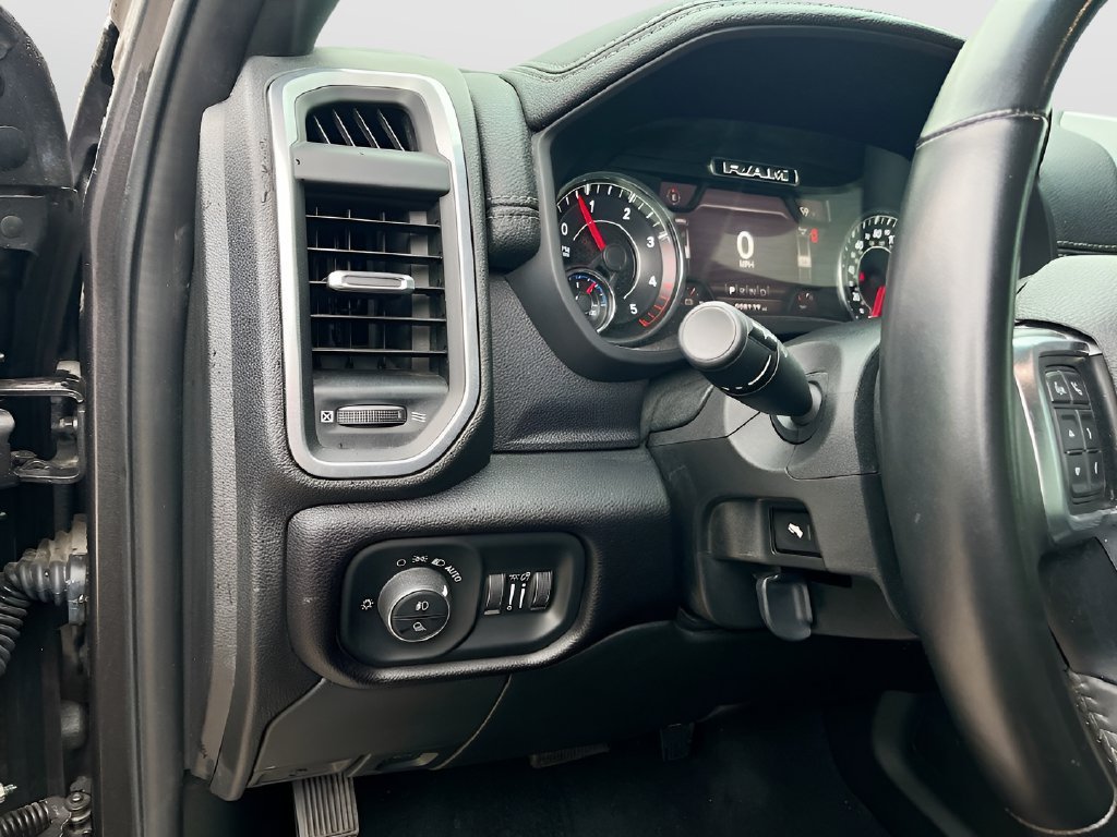 Used 2021 RAM 3500 Laramie AWD/4WD image 10