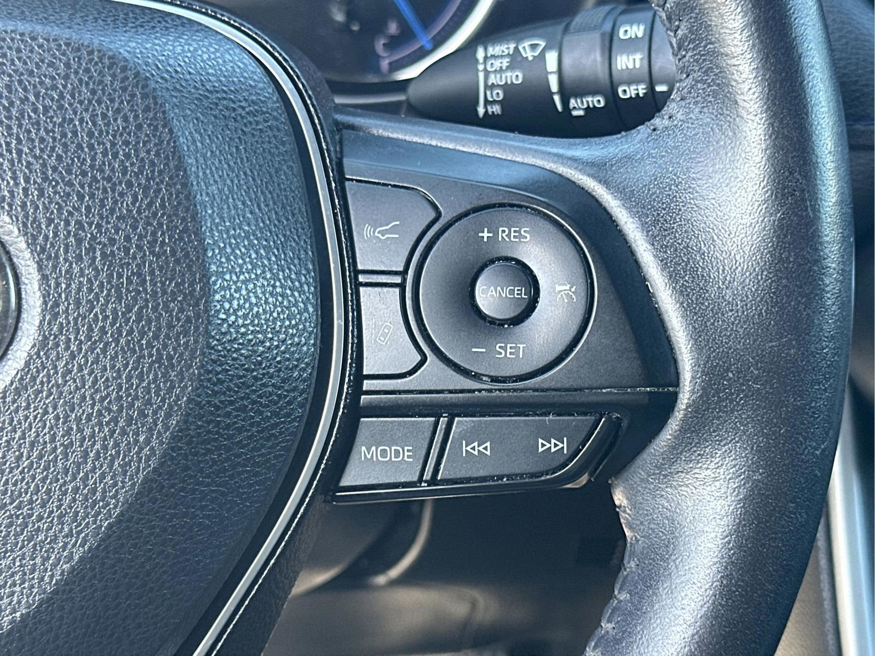 Used 2020 Toyota RAV4 XSE image 14