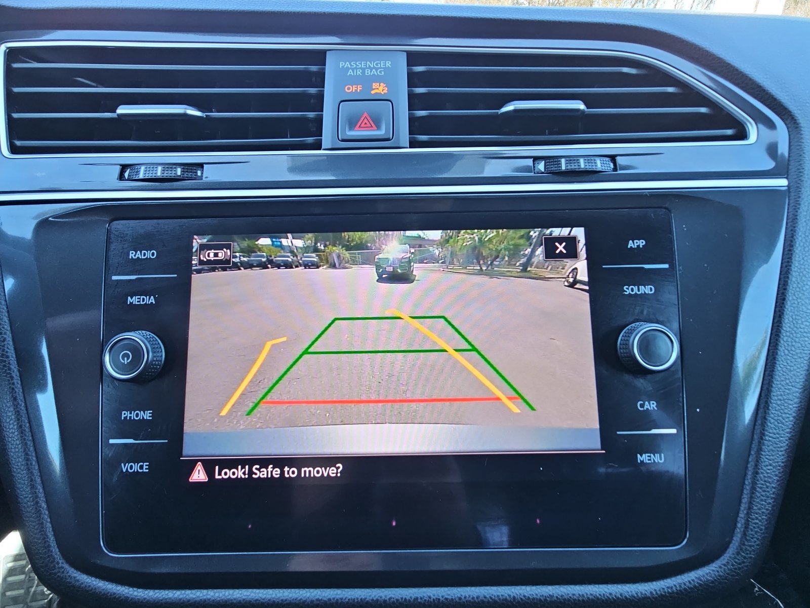 Certified 2024 Volkswagen Tiguan SE R-Line FWD image 24