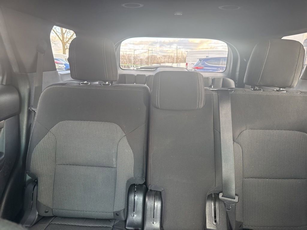 Used 2018 Ford Explorer XLT image 27