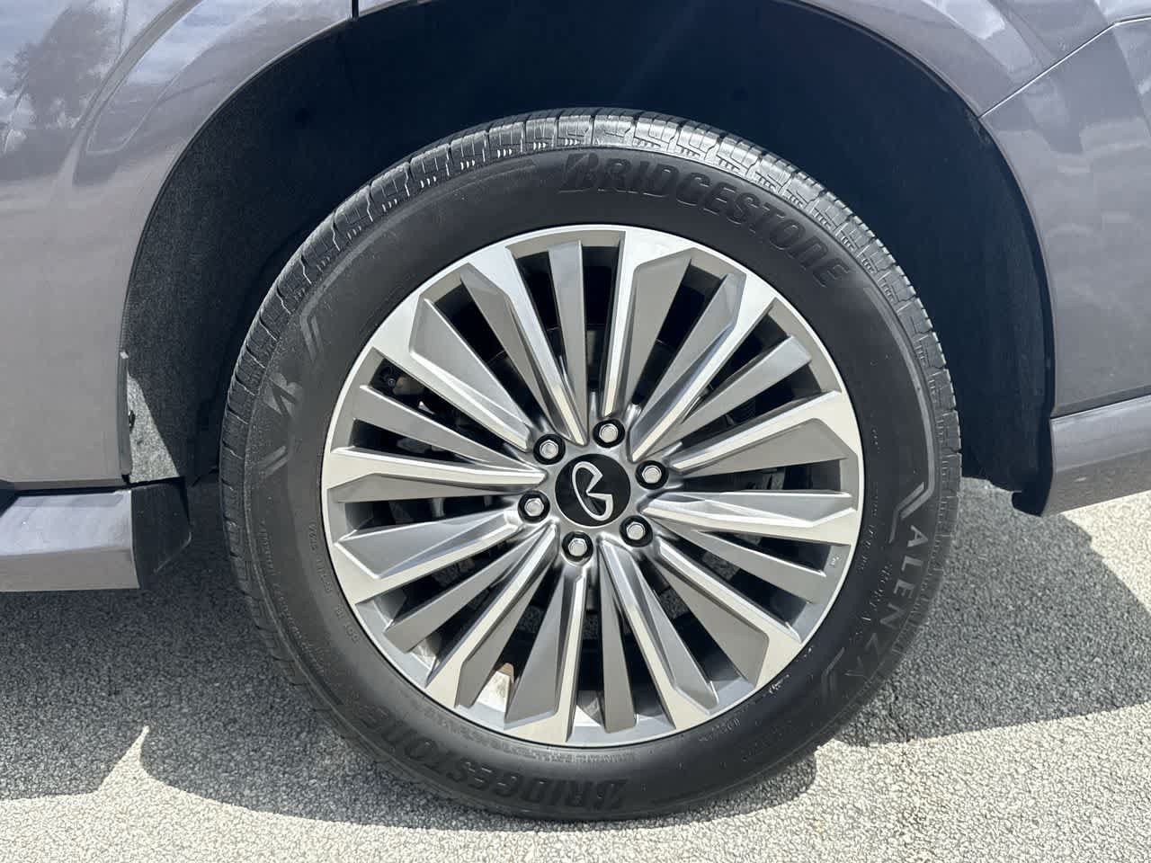 Used 2025 INFINITI QX80 Luxe RWD image 13