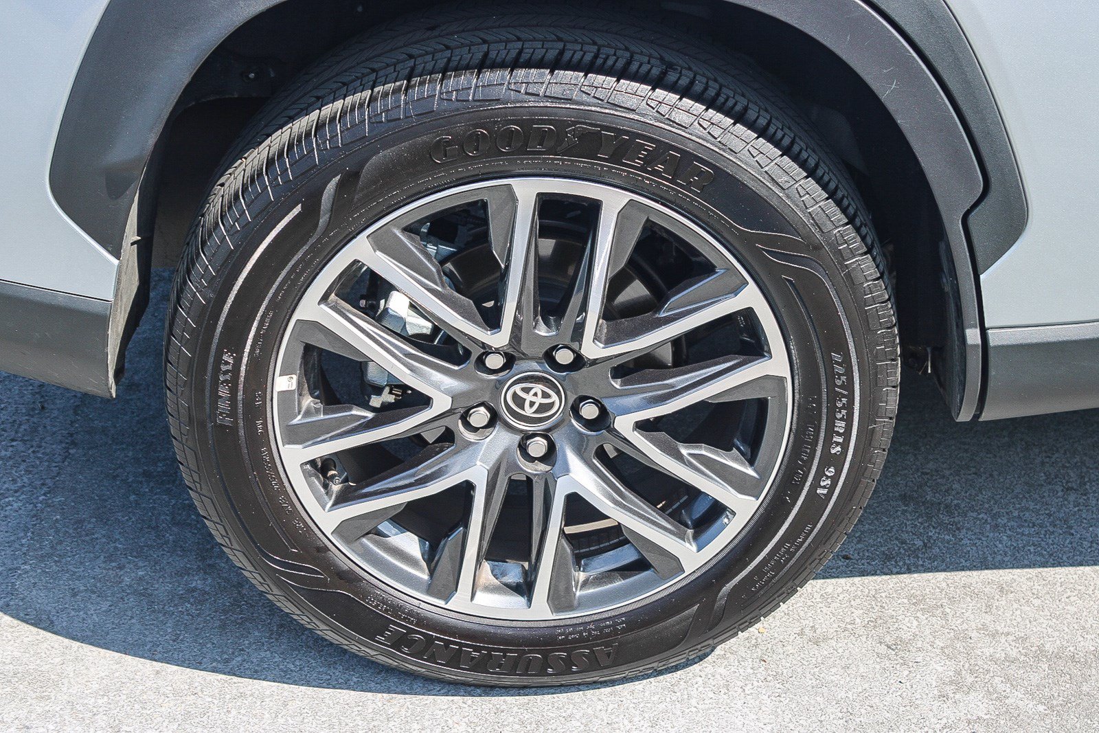 Certified 2026 Toyota Corolla Cross XLE FWD image 12