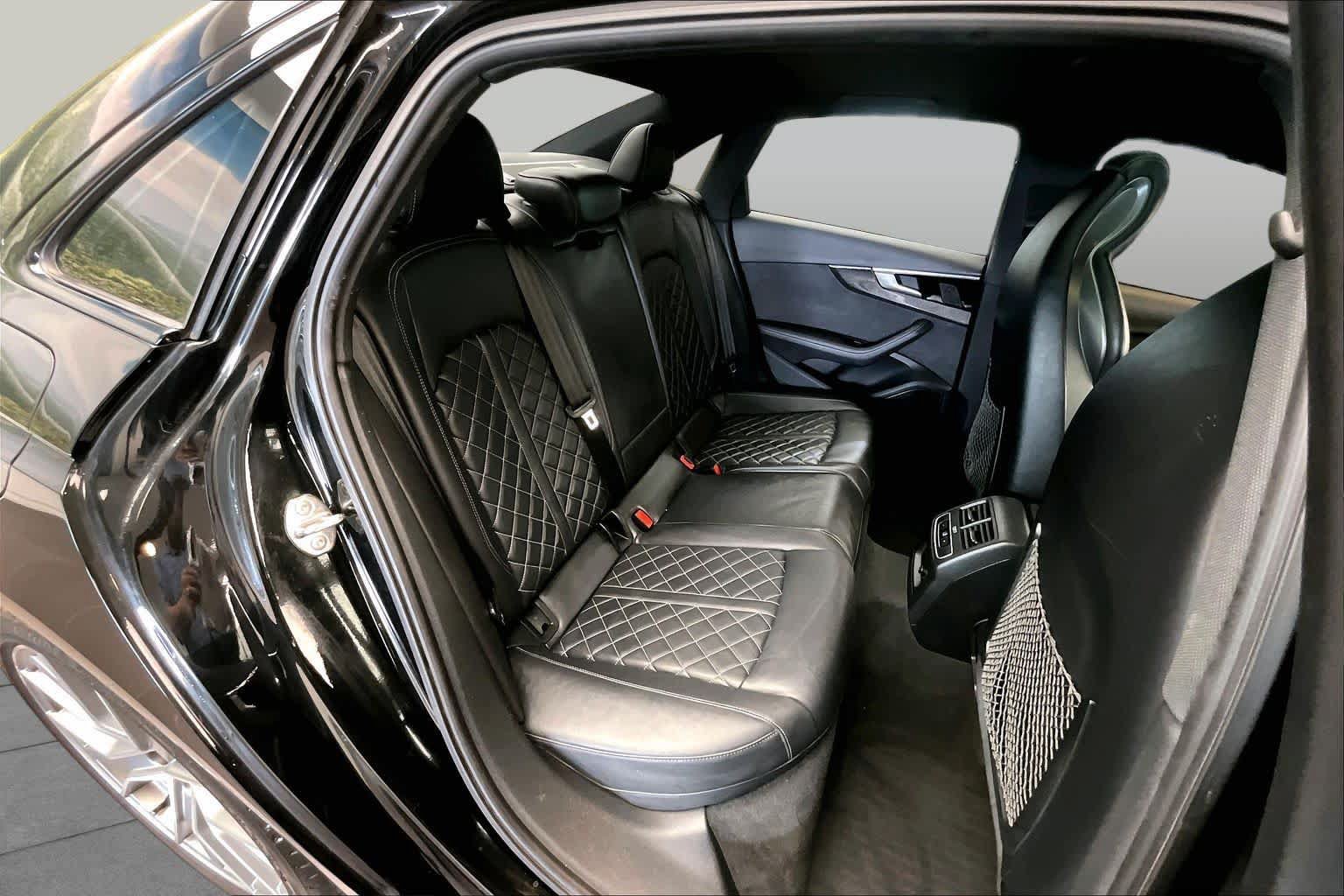 Used 2022 Audi S4 Premium Plus w/ Premium Plus Package AWD/4WD image 19