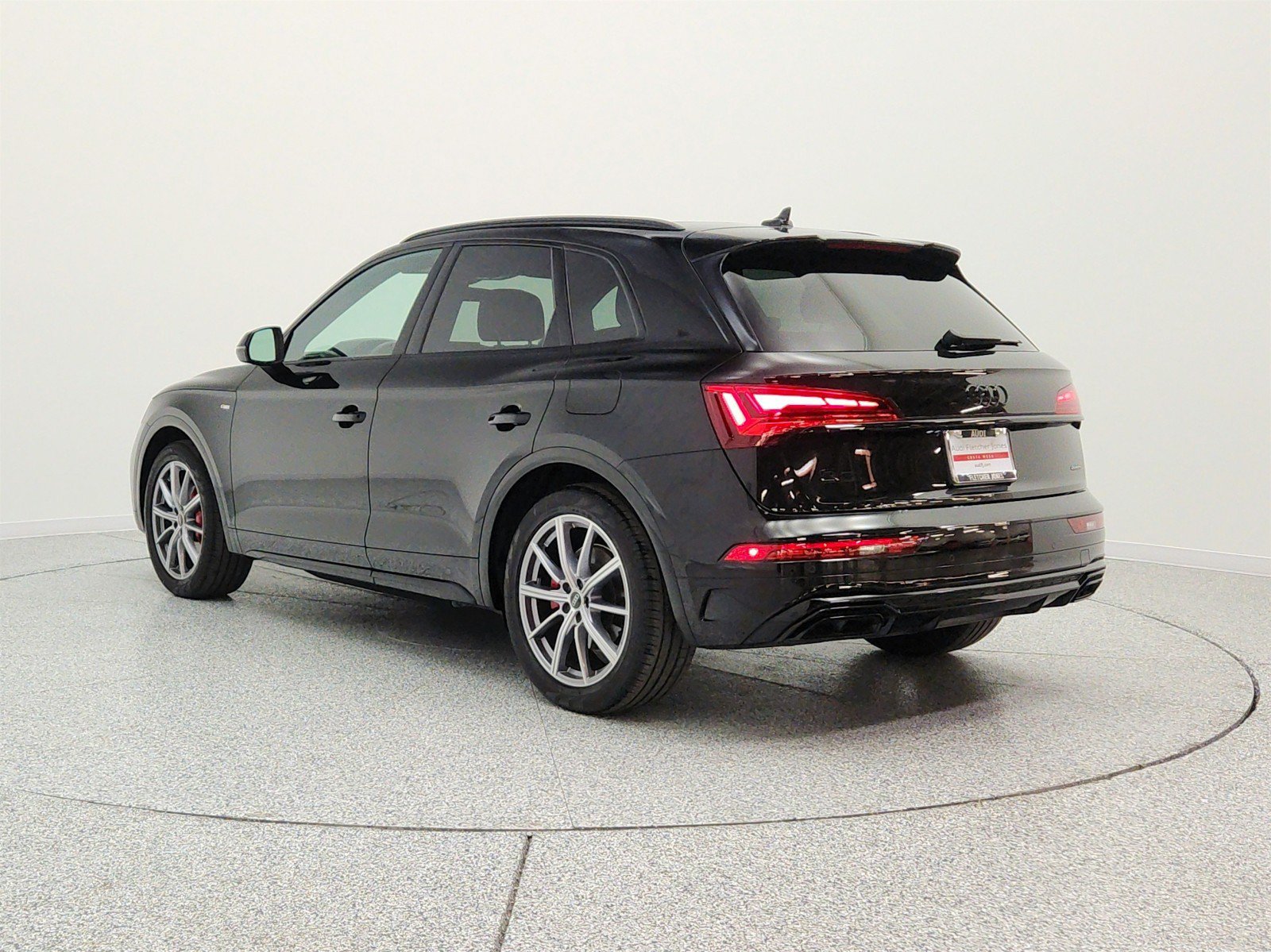 Used 2024 Audi Q5 e Premium Plus w/ Premium Plus Package AWD/4WD image 7