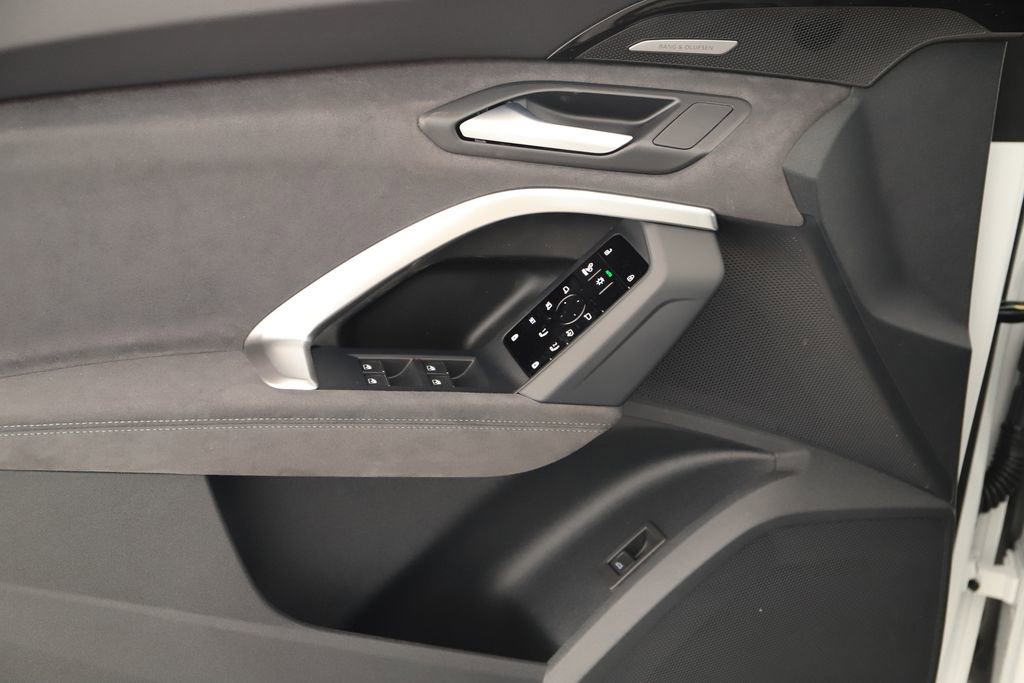New 2025 Audi SQ5 Premium Plus image 22