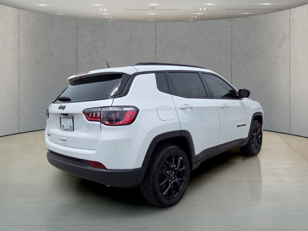 New 2026 Jeep Compass Latitude AWD/4WD image 5