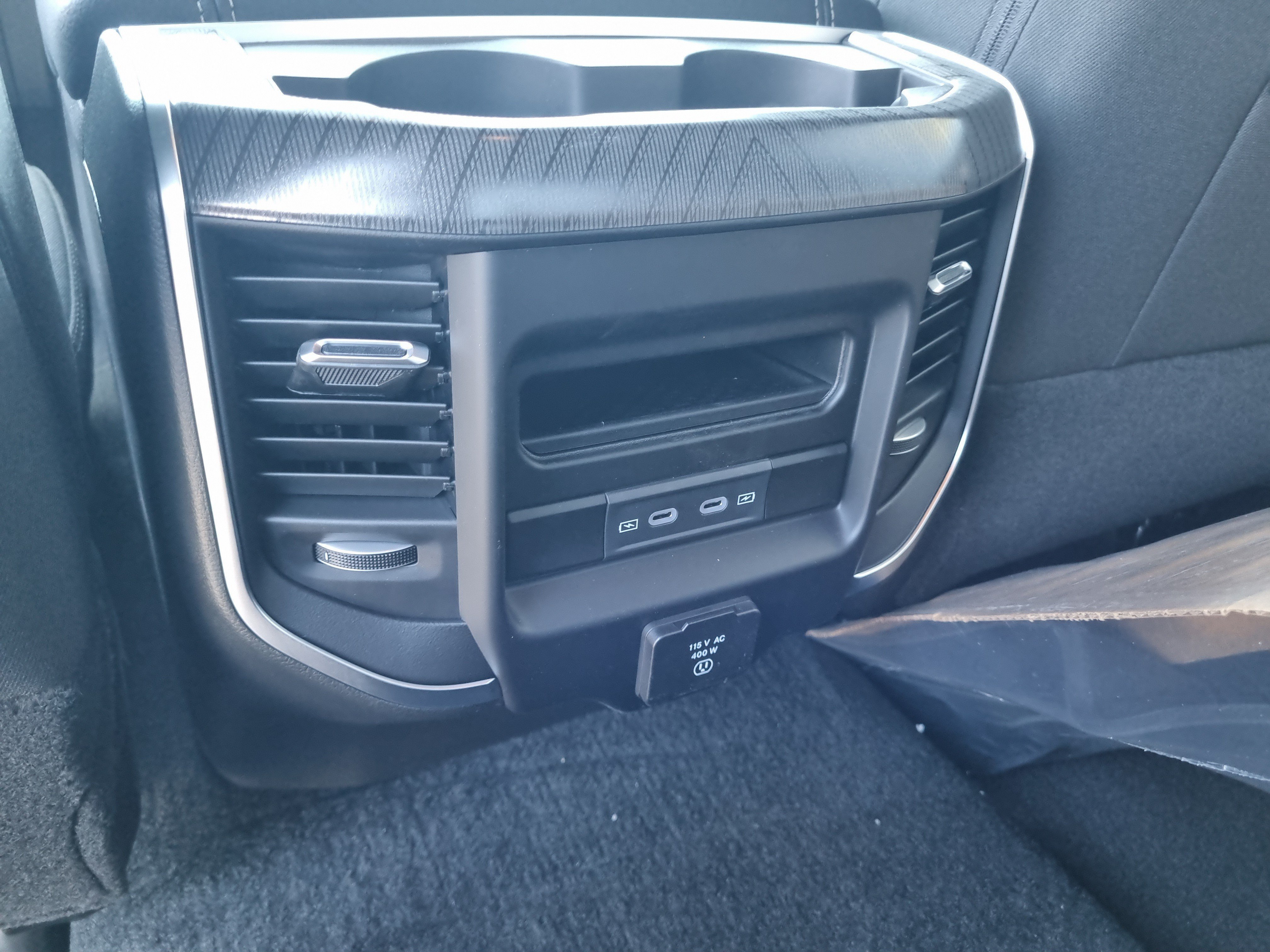 New 2026 RAM 3500 Big Horn AWD/4WD image 12