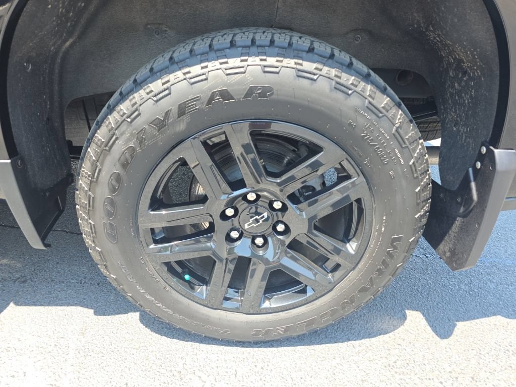 Used 2024 Chevrolet Silverado 1500 RST w/ Convenience Package II AWD/4WD image 34