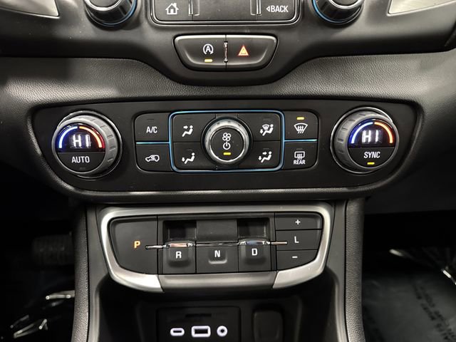 Used 2024 GMC Terrain SLT image 19