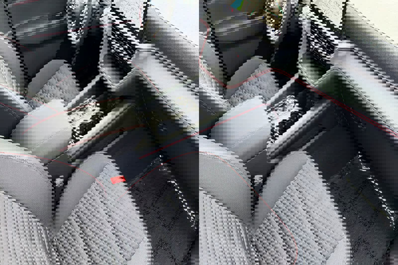 New 2026 Ford Explorer ST-Line w/ ST-Line Street Pack image 24