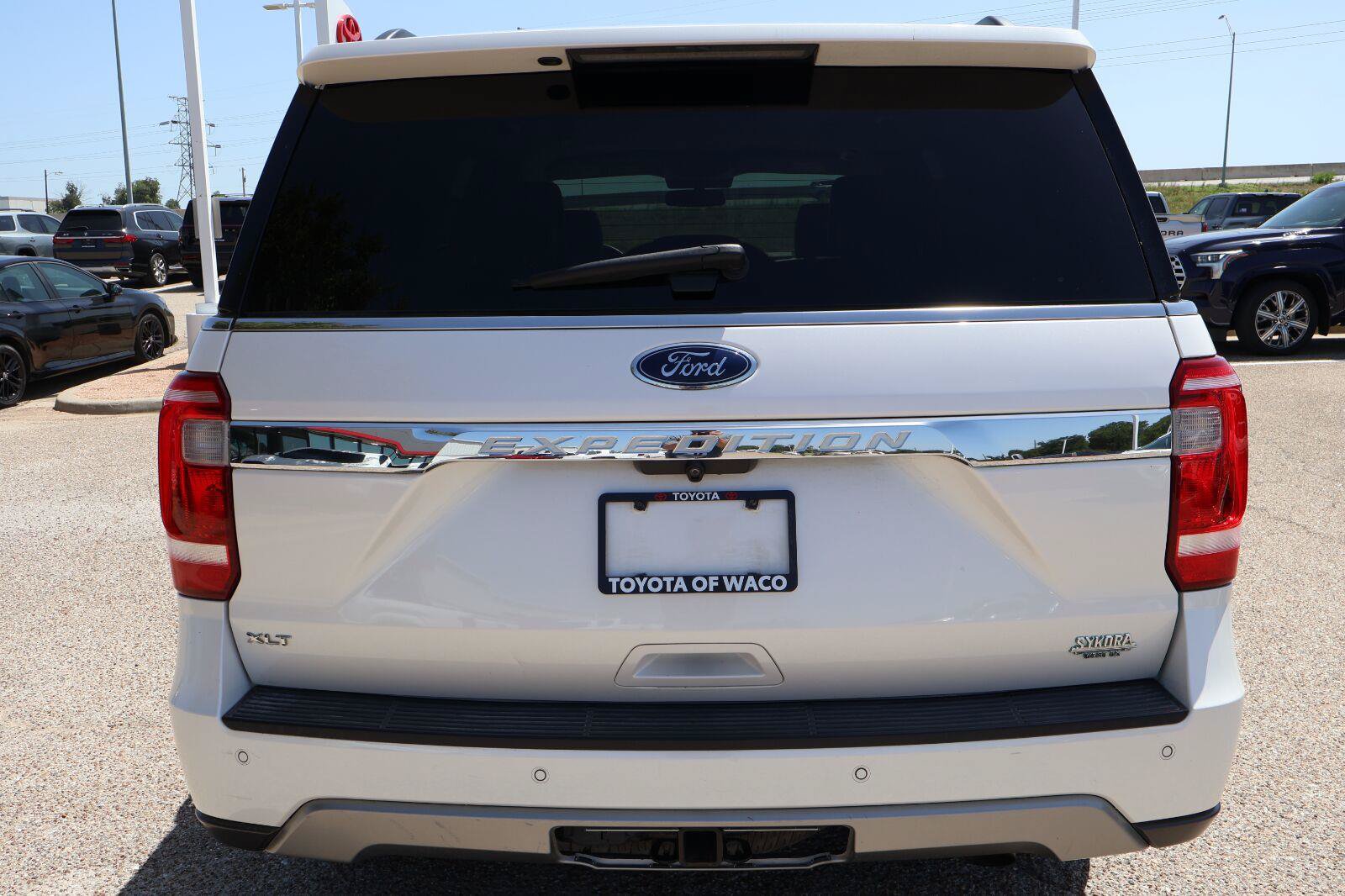 Used 2019 Ford Expedition XLT w/ Equipment Group 202A RWD image 4