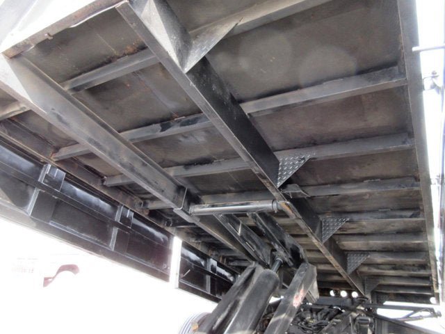 Used 2022 Ford F550 2WD Regular Cab Super Duty image 3