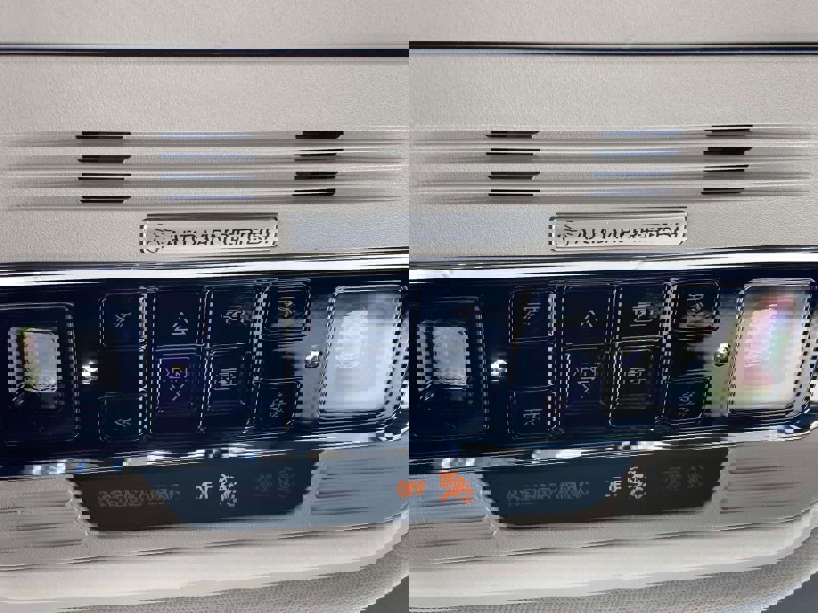 New 2025 Lincoln Aviator AWD w/ Equipment Group 101A image 28