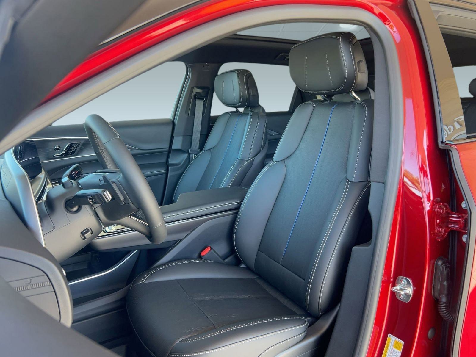 New 2026 Cadillac Lyriq Sport image 4