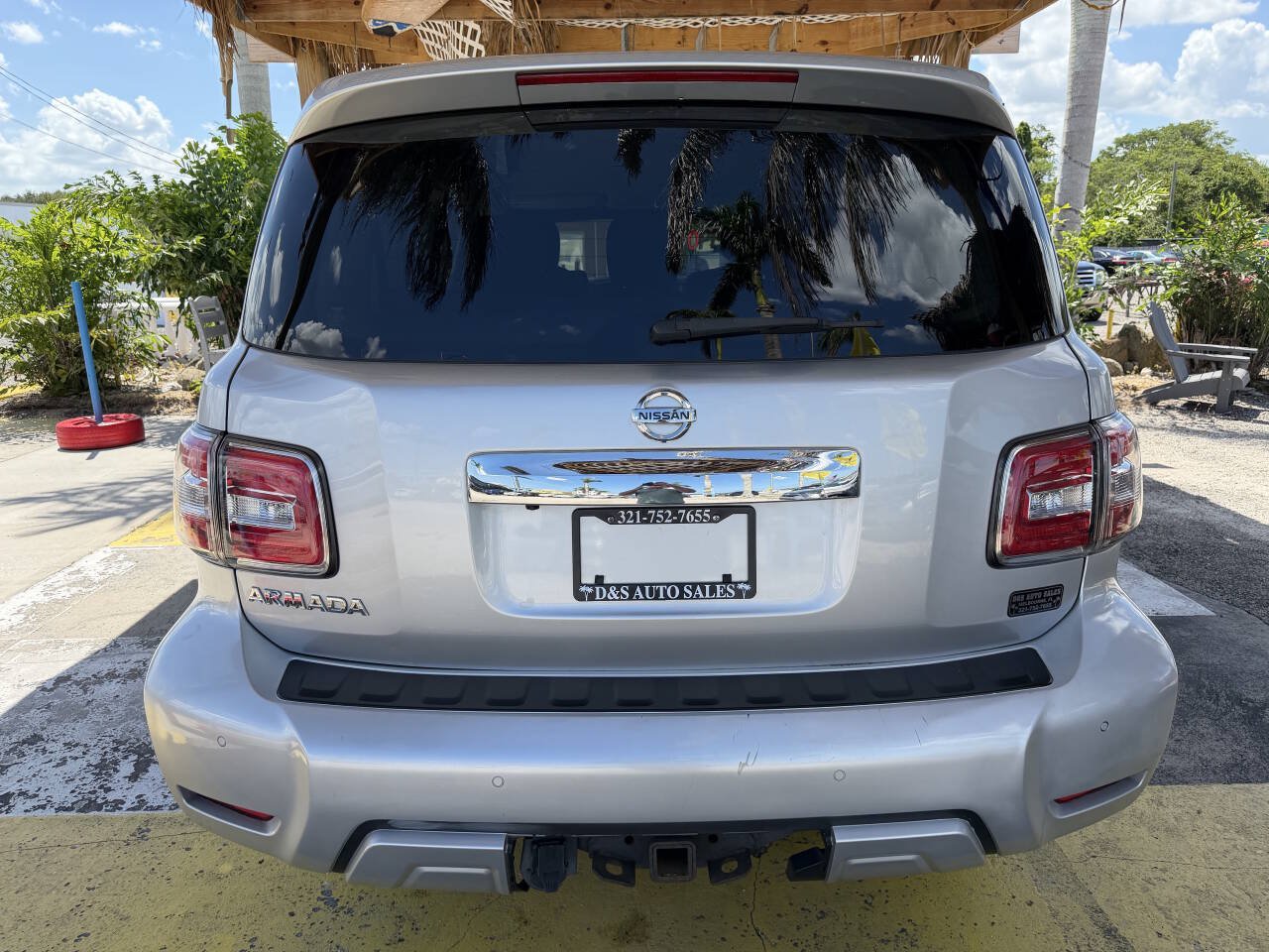 Used 2017 Nissan Armada SV w/ Driver Package RWD image 6