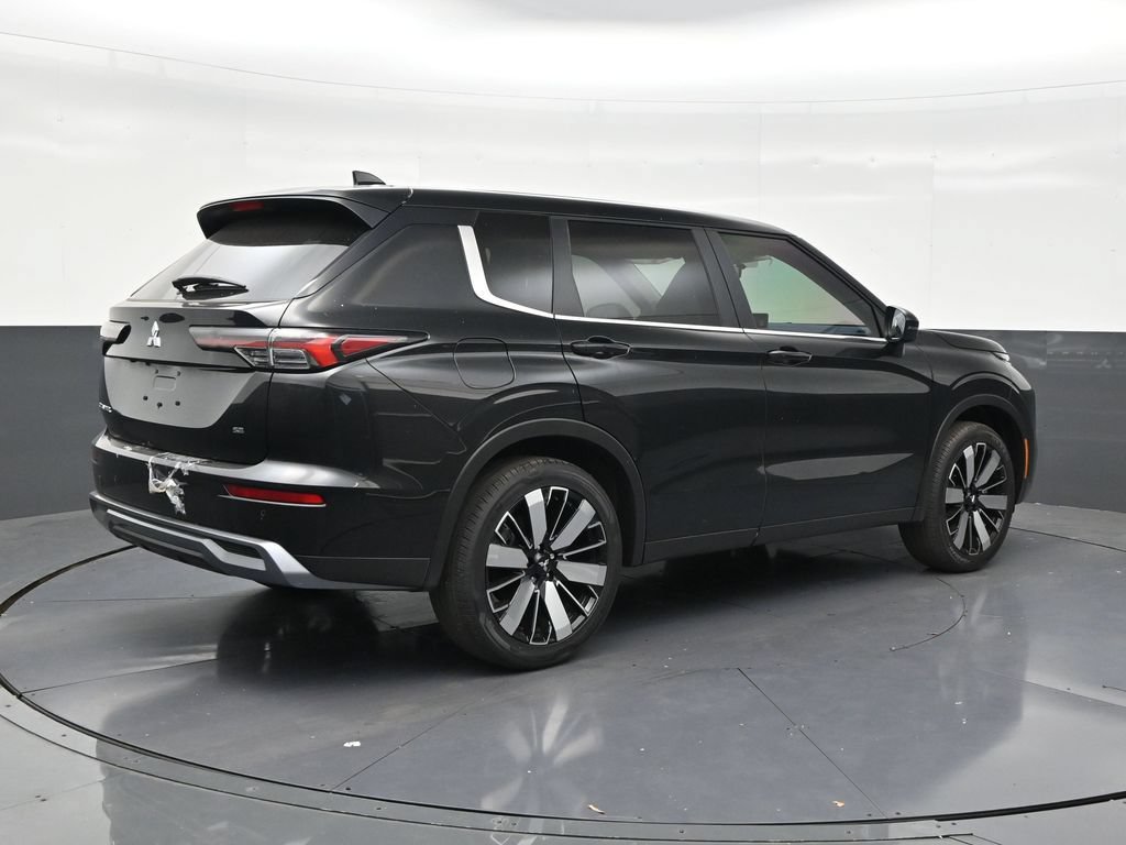 New 2026 Mitsubishi Outlander SE FWD image 5