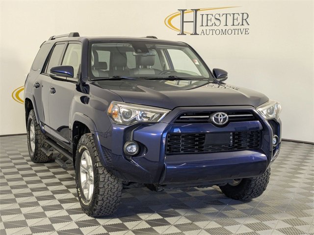 Used 2022 Toyota 4Runner SR5 Premium w/ Moonroof Package image 2