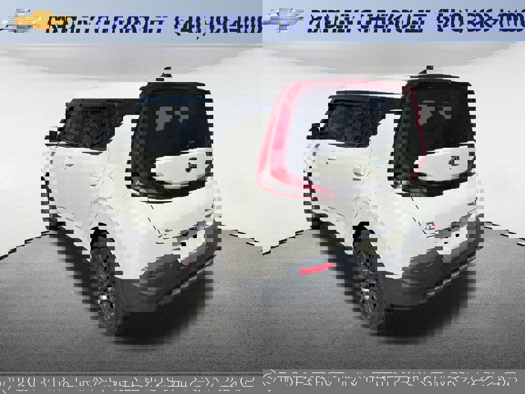 Used 2021 Kia Soul S image 7