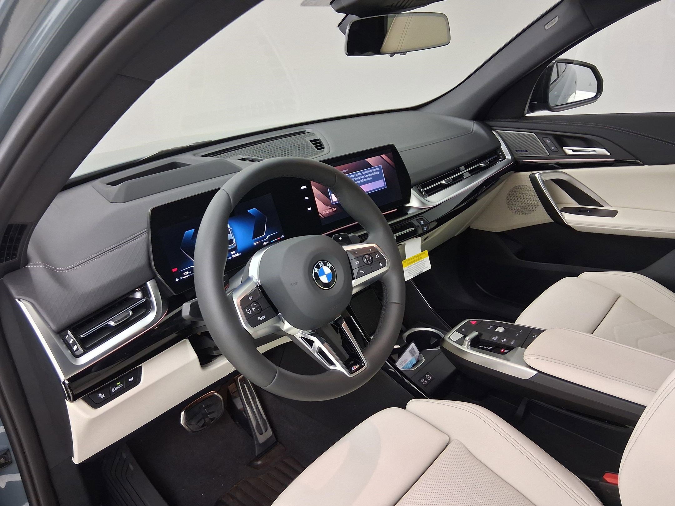 New 2026 BMW X2 xDrive28i w/ Technology Package image 2