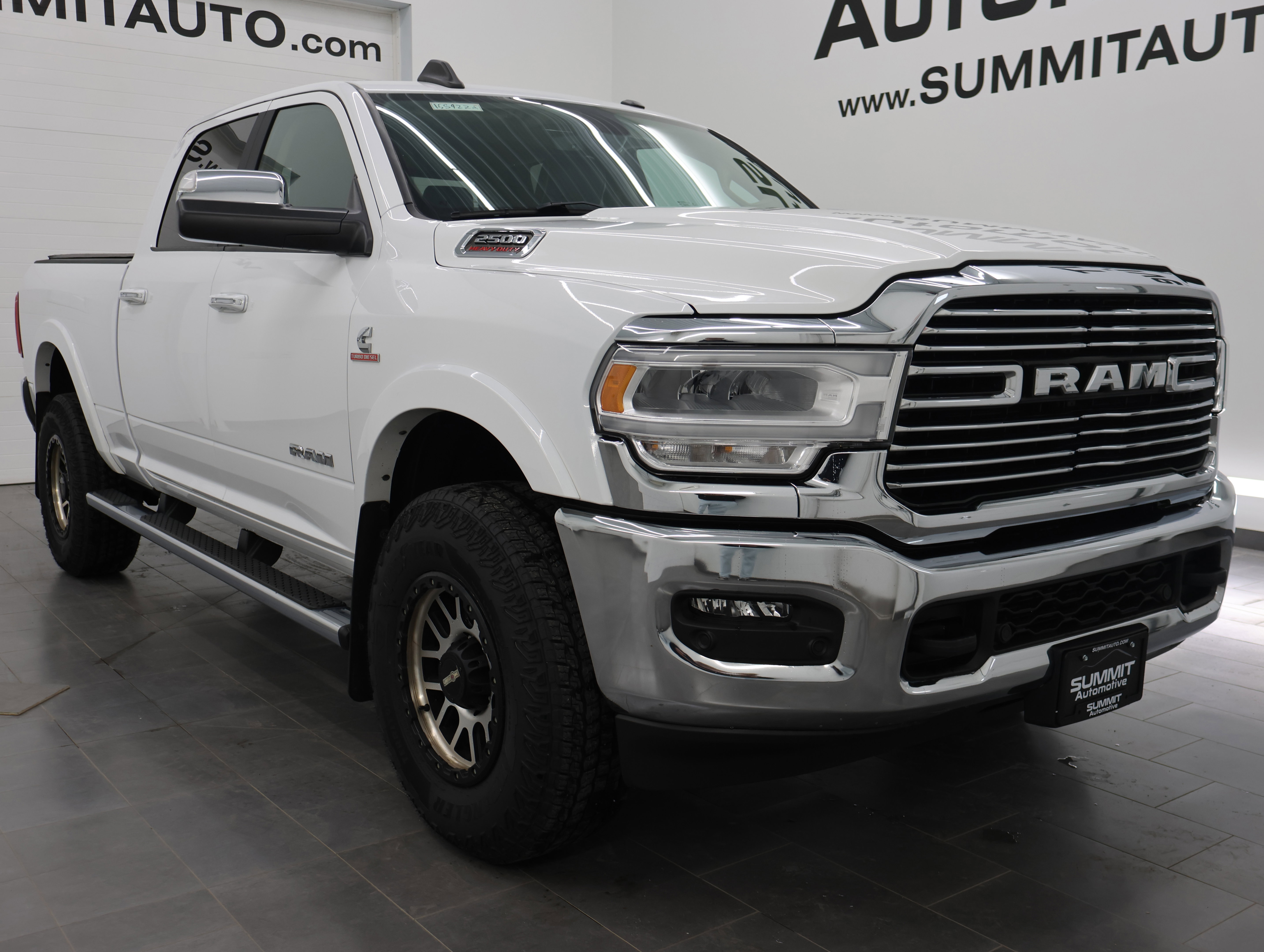 Used 2021 RAM 2500 Laramie AWD/4WD image 2