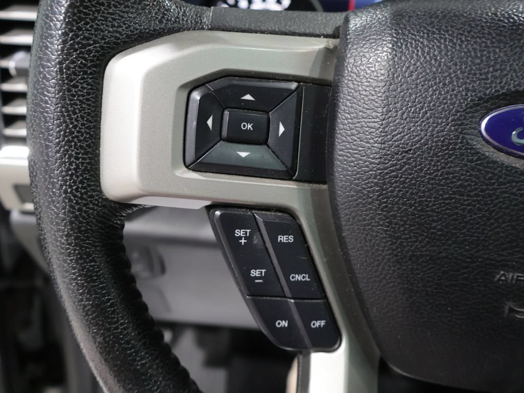 Used 2015 Ford F150 Lariat w/ Equipment Group 502A Luxury AWD/4WD image 39