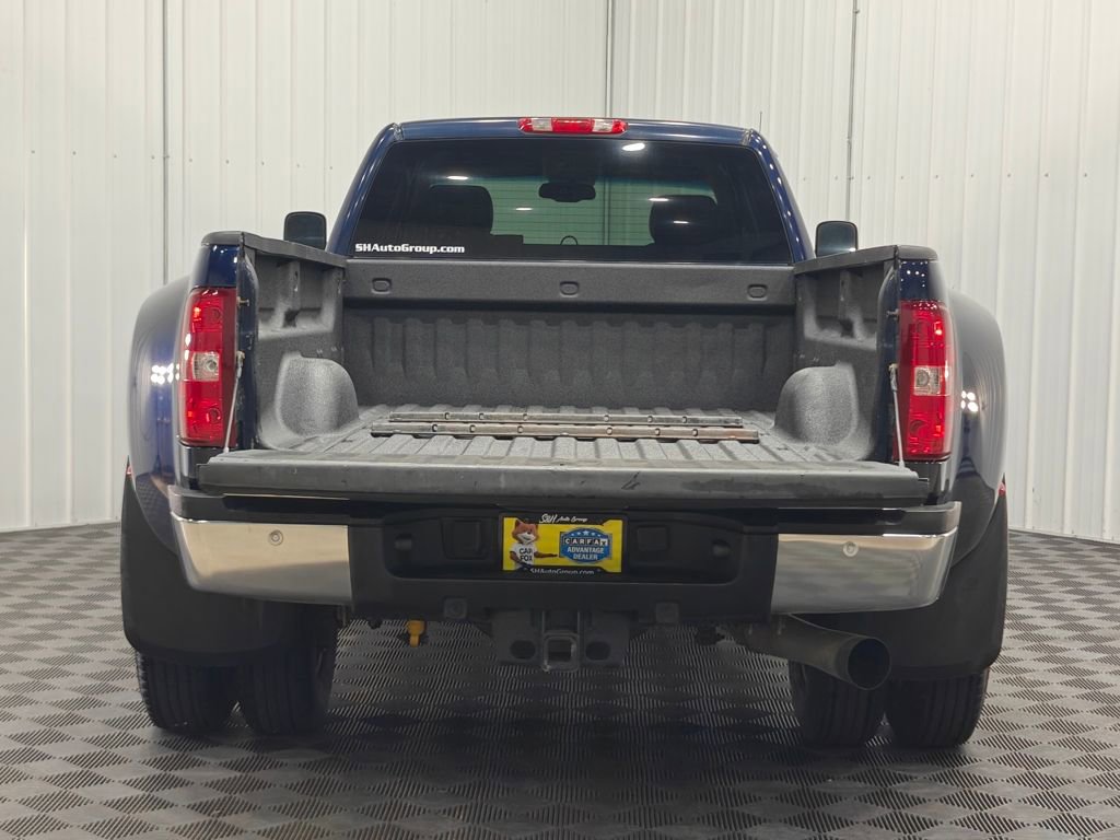 Used 2011 GMC Sierra 3500 SLT w/ SLT Convenience Package AWD/4WD image 29