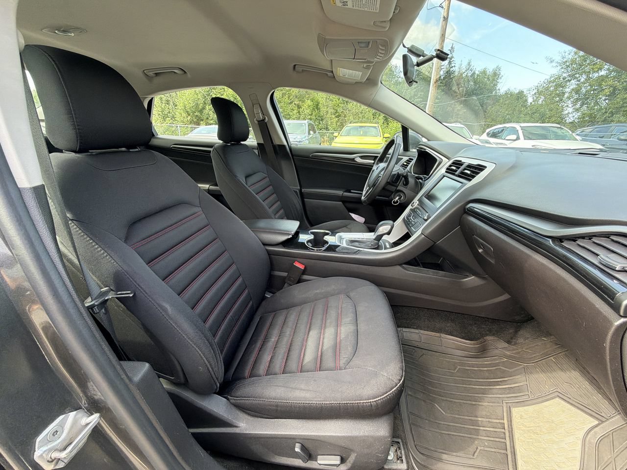 Used 2016 Ford Fusion SE AWD/4WD image 19