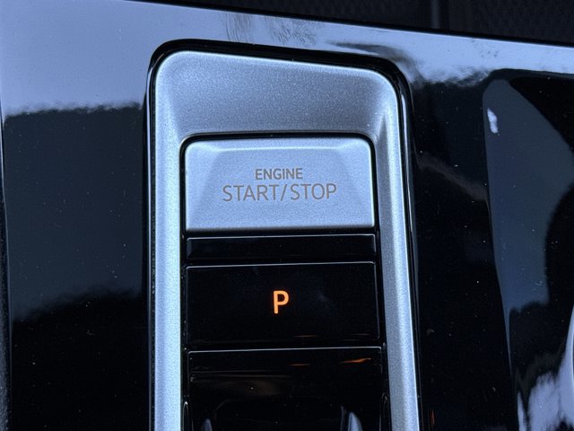 Used 2024 Volkswagen Atlas Cross Sport SEL Premium R-Line image 27