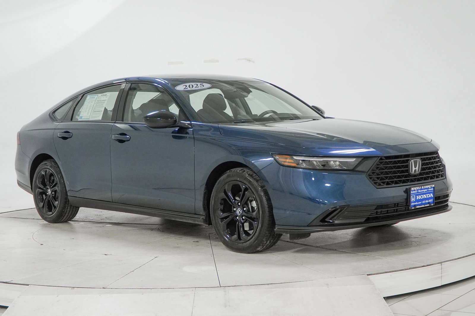 Certified 2025 Honda Accord SE image 13