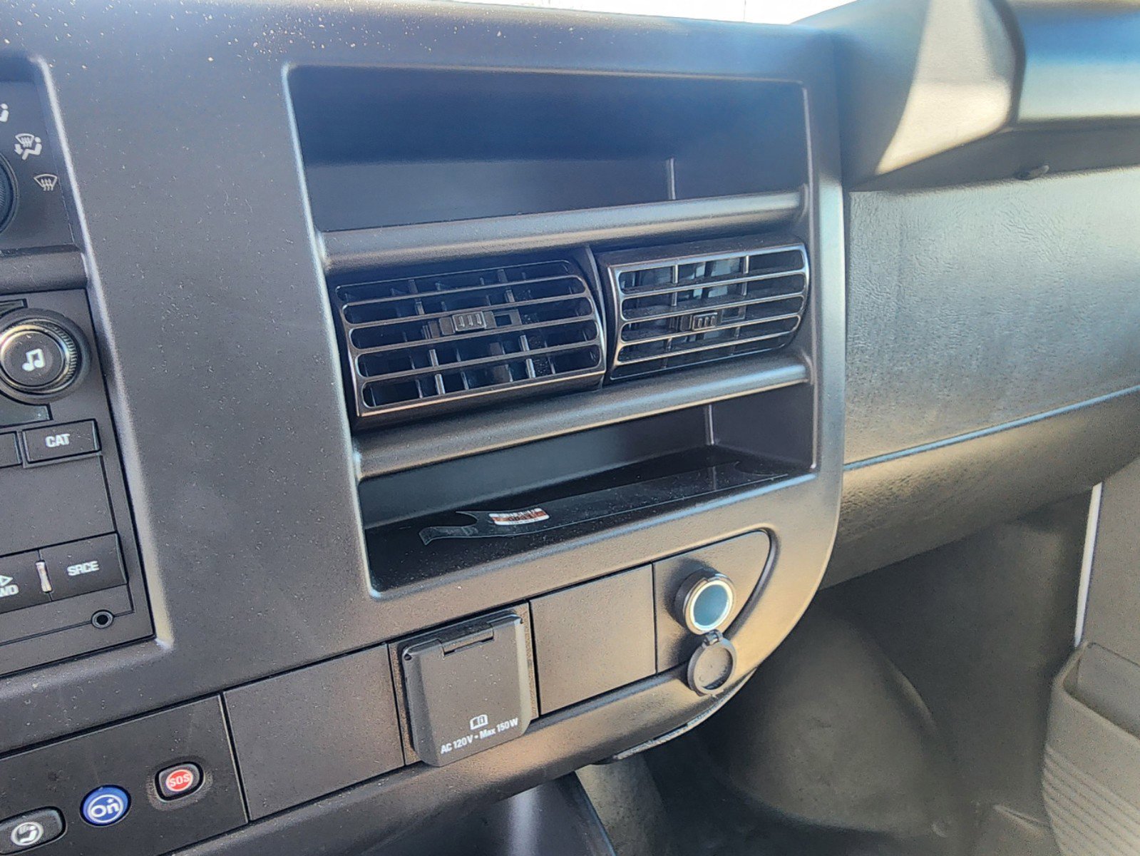 New 2024 Chevrolet Express 3500 w/ Power Convenience Package image 27