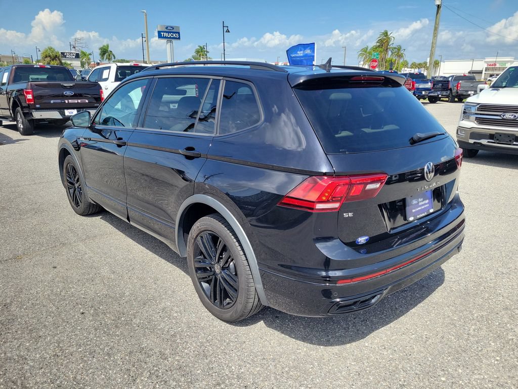 Used 2022 Volkswagen Tiguan SE R-Line FWD image 4