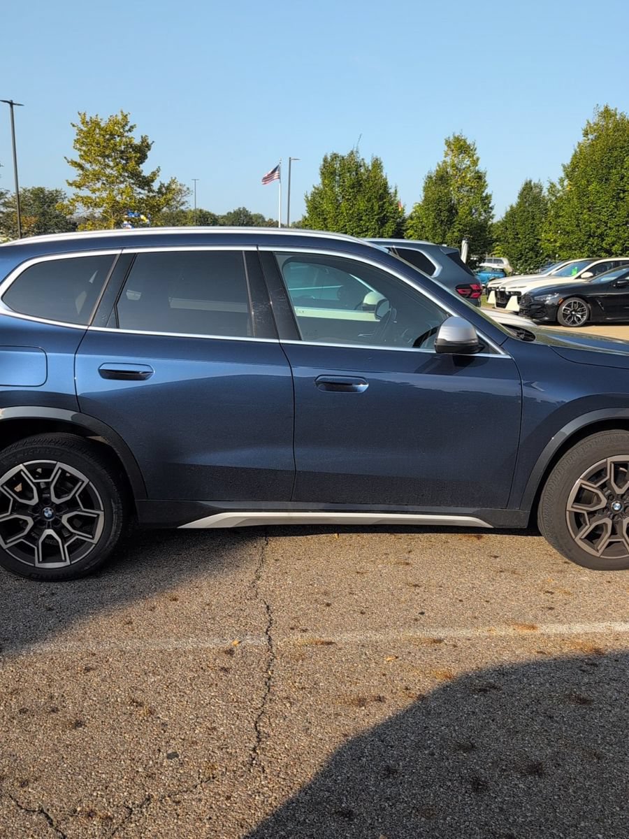 Used 2023 BMW X1 xDrive28i w/ Convenience Package AWD/4WD image 4