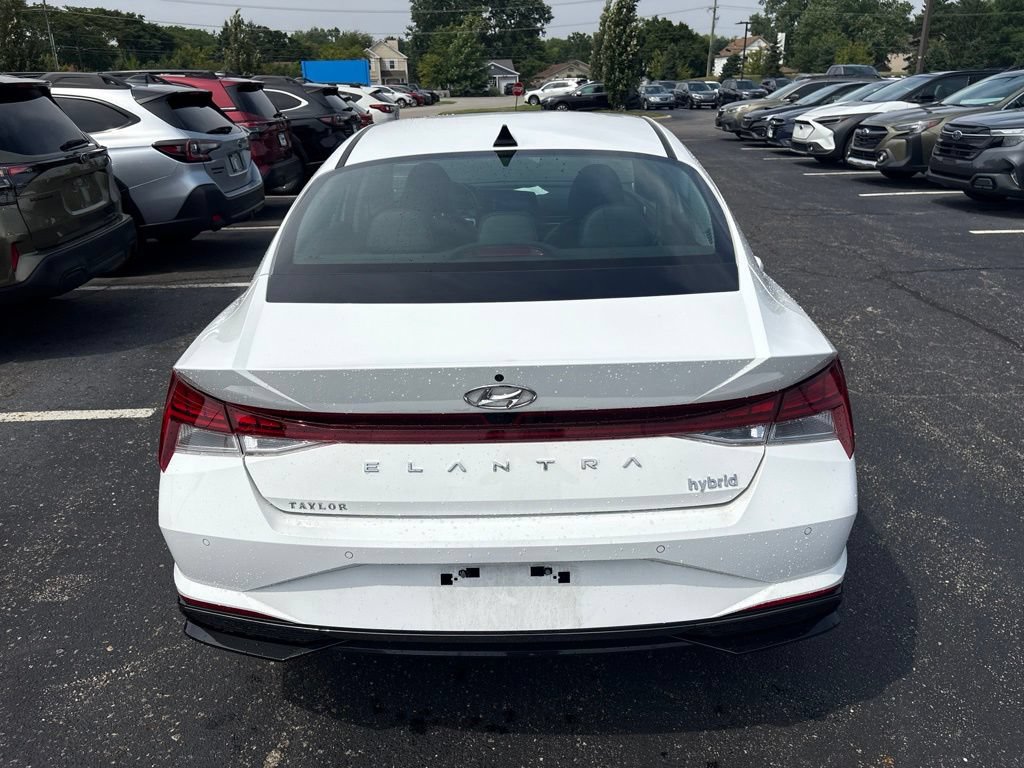 Used 2023 Hyundai Elantra Limited FWD image 4