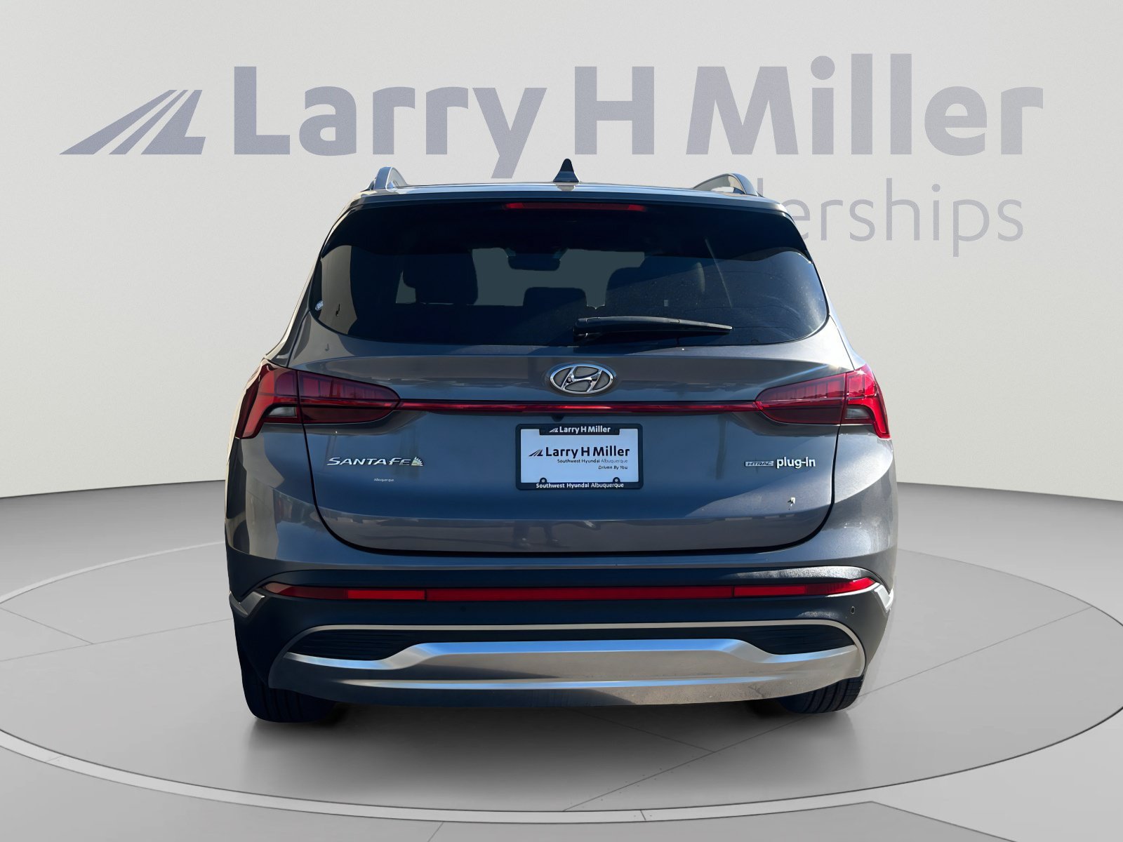 Certified 2023 Hyundai Santa Fe Limited AWD/4WD image 5