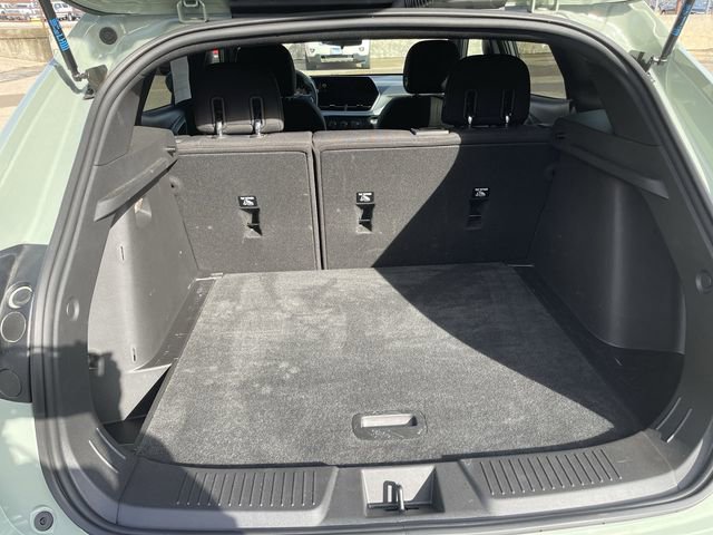 Used 2024 Chevrolet Trax RS w/ Sunroof Package image 24