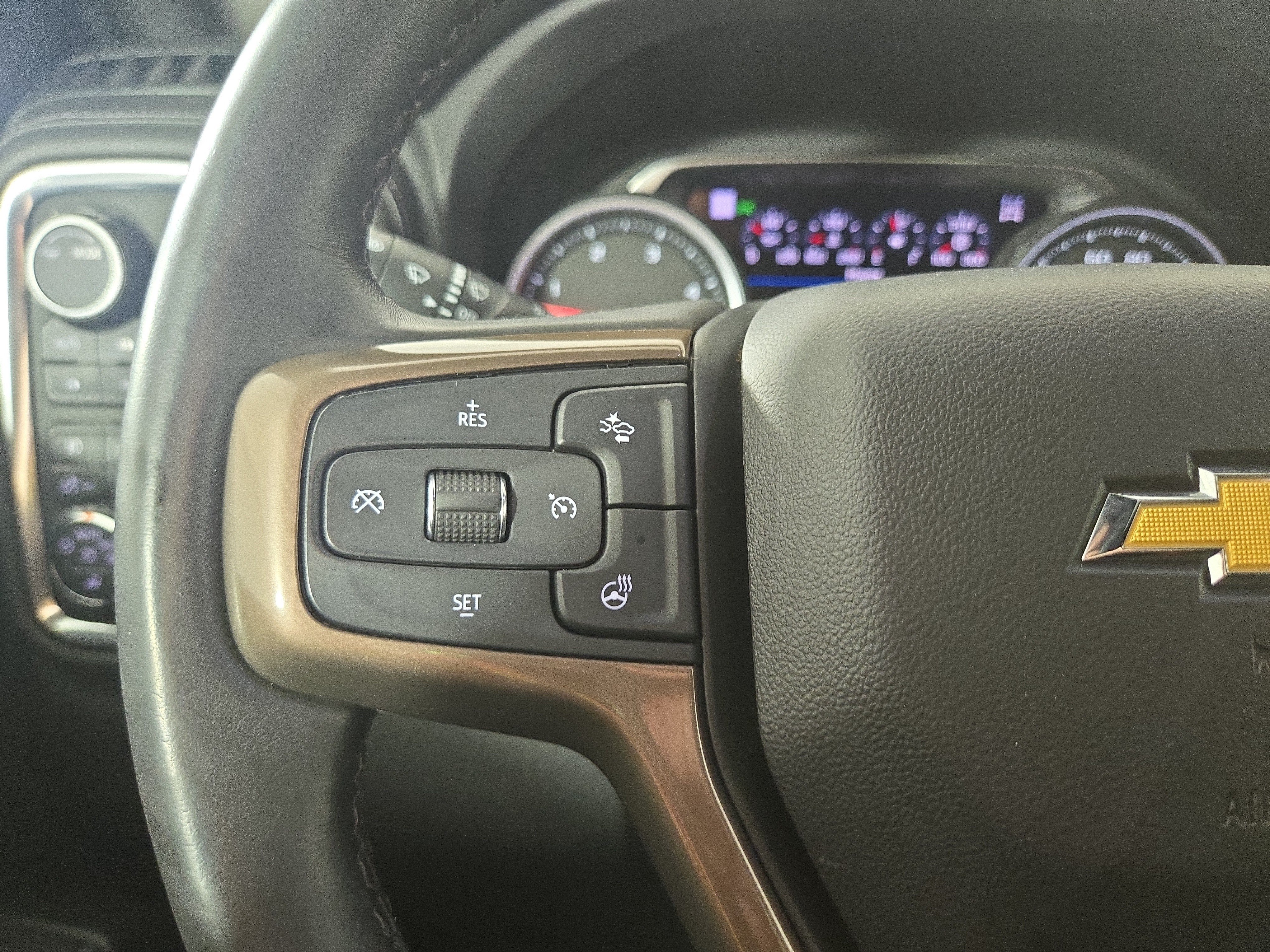 Used 2022 Chevrolet Silverado 2500 High Country w/ Z71 Off-Road Package AWD/4WD image 14