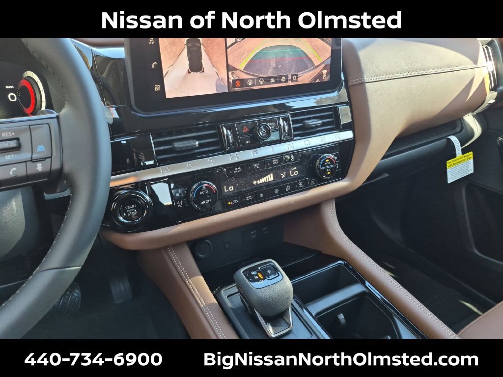 New 2026 Nissan Pathfinder Platinum AWD/4WD image 14