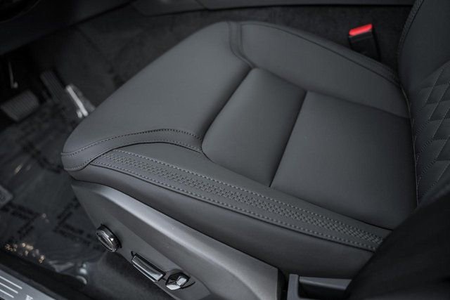 New 2026 Volvo XC90 B6 Plus w/ Protection Package Premier image 31