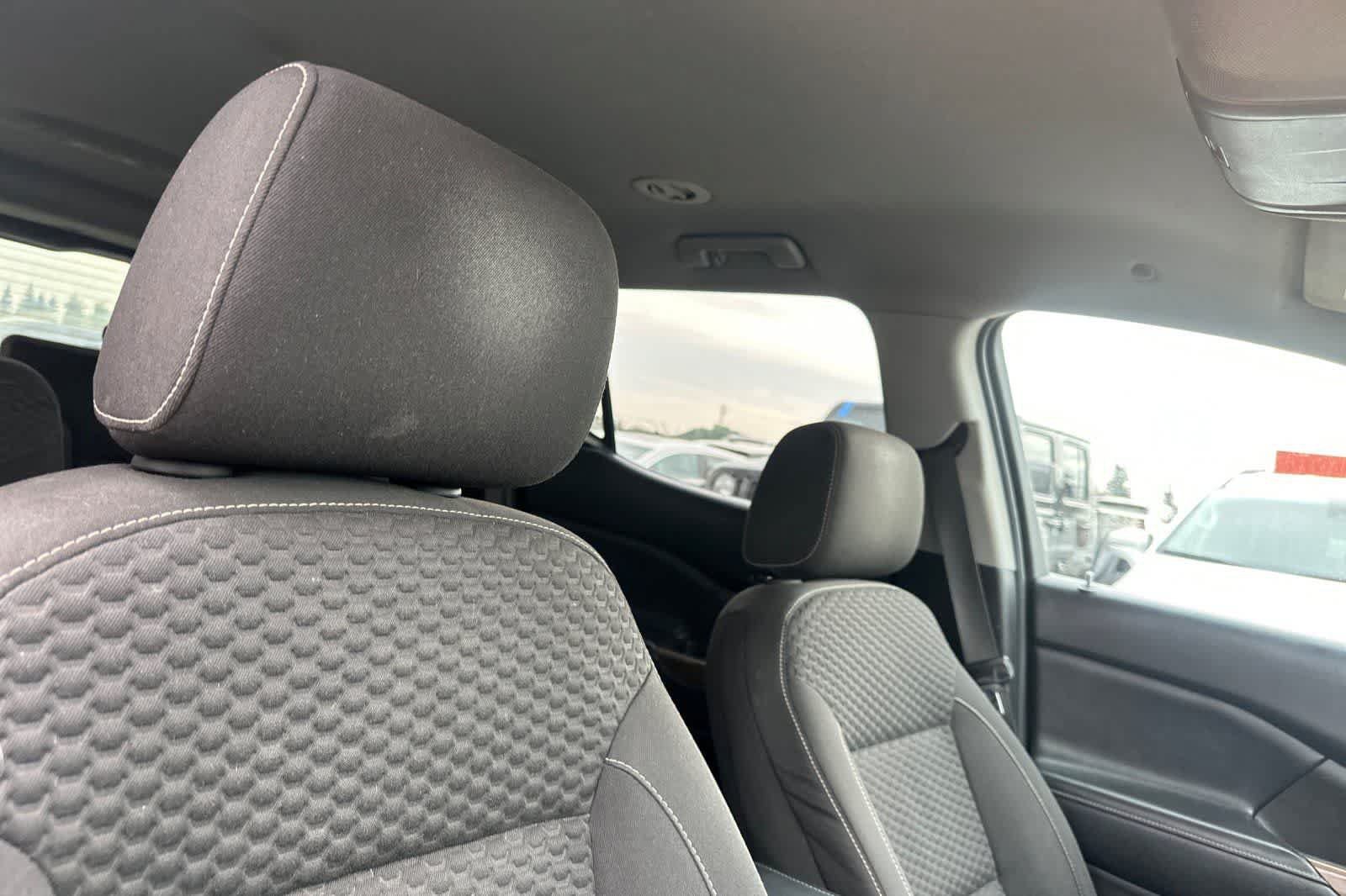 Used 2018 GMC Acadia SLE FWD image 19