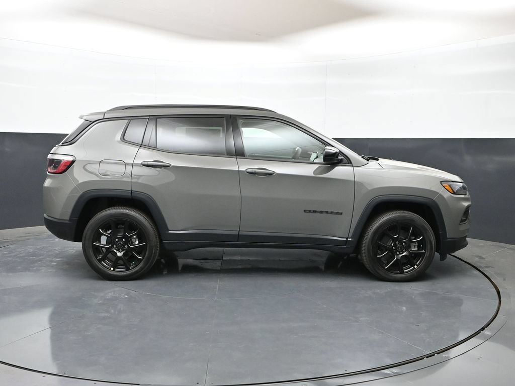 New 2026 Jeep Compass Latitude AWD/4WD image 23