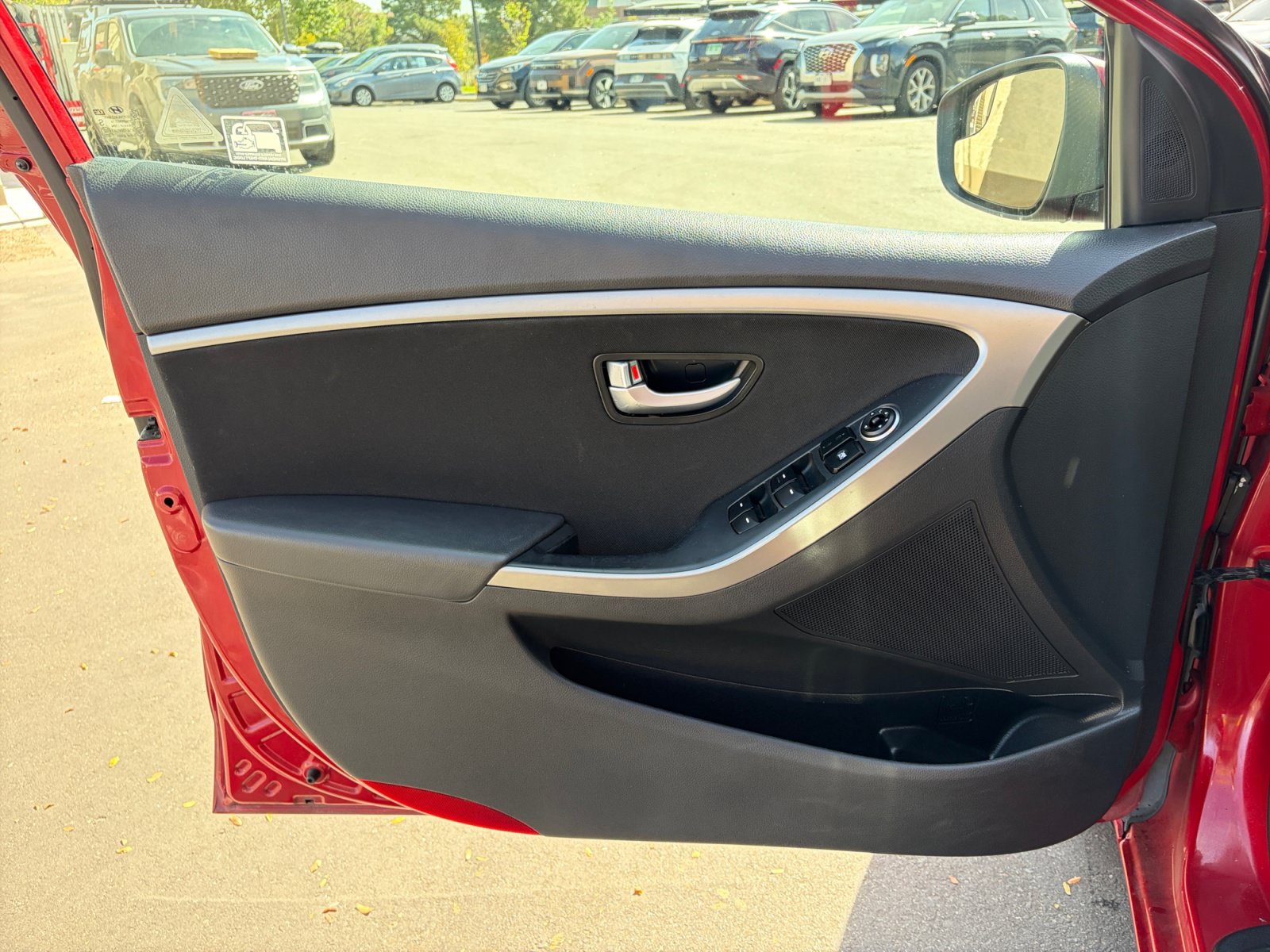 Used 2016 Hyundai Elantra GT FWD image 14