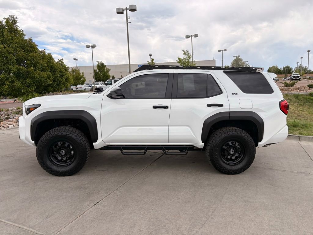 Used 2025 Toyota 4Runner SR5 AWD/4WD image 6