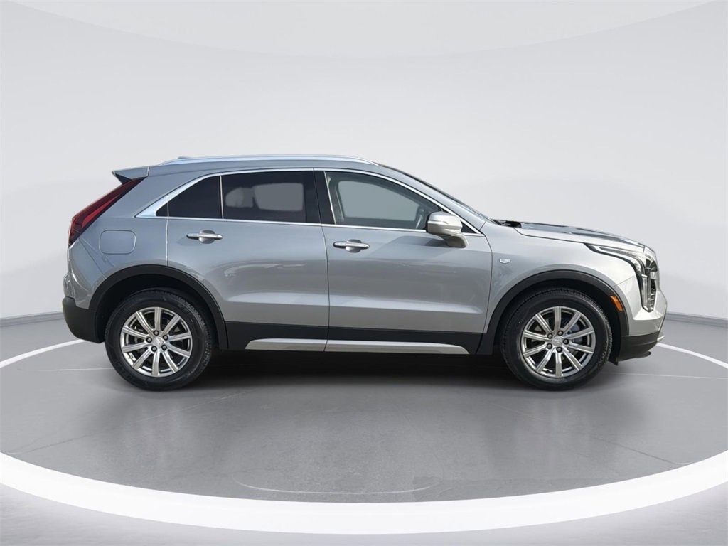 Certified 2023 Cadillac XT4 Premium Luxury image 3